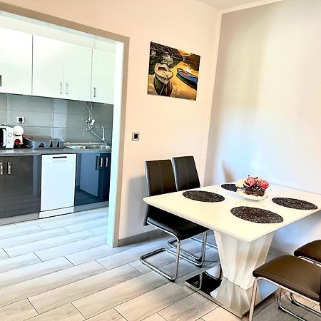 Apartman Rocan 브르사르 외부 사진