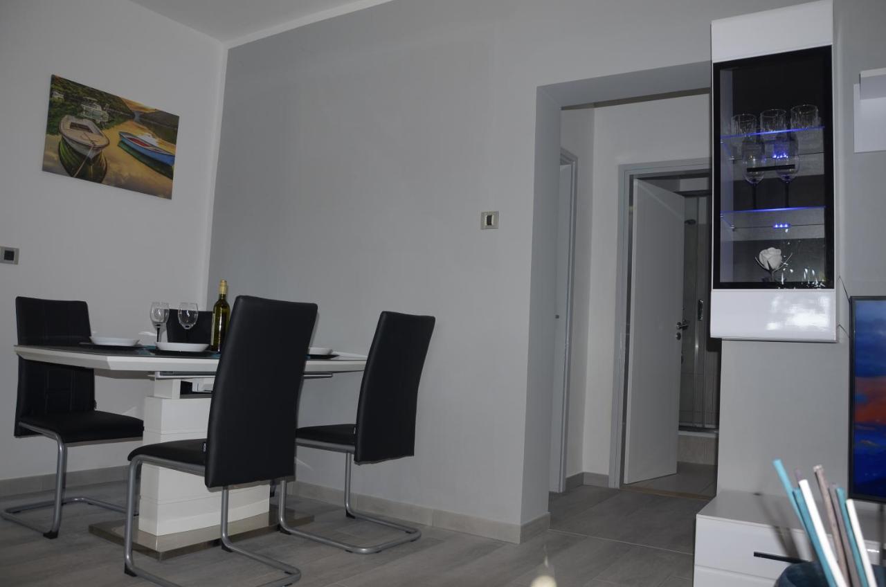 Apartman Rocan 브르사르 외부 사진